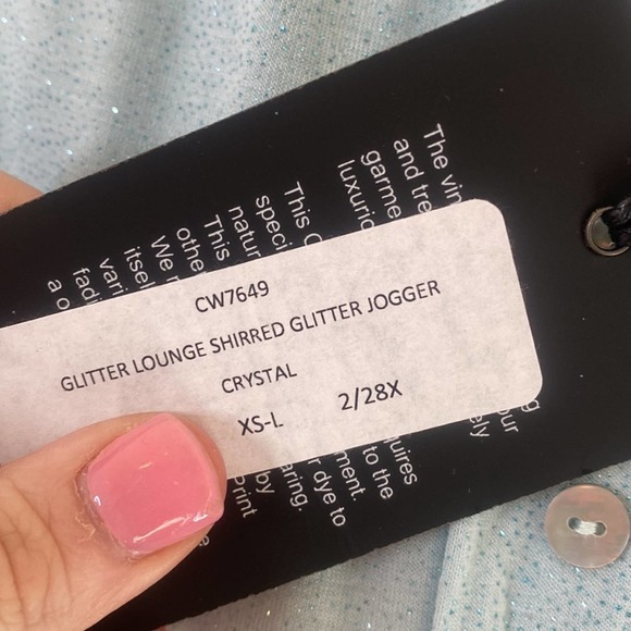 Chaser NWT Revolve Glitter Shirred lounge pants crystal mediun - Picture 4 of 5